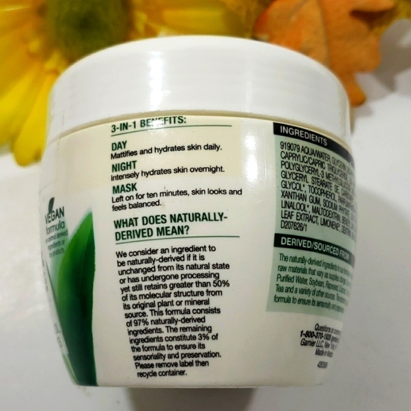 Garnier SkinActive Balancing 3 in 1 Moisturizer Day Night Mask Green Tea 6.75 oz - Picture 14 of 16